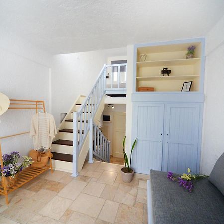 Anthelia Apartments Myrties Екстериор снимка